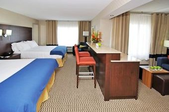 Holiday Inn Express Hotel  Suites Toronto - M