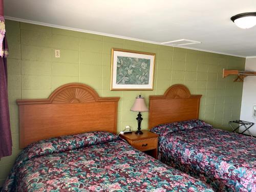 Holiday Motel