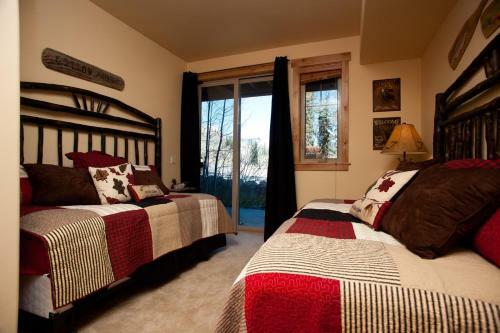 Alpenglow 10 Apartment