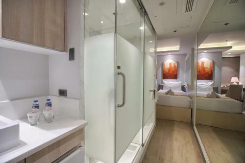 Hotel The Mini Suites - Eton Tower Makati