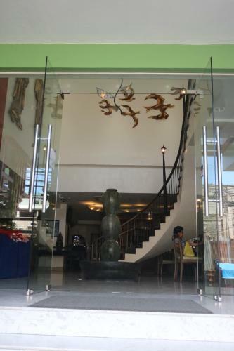 Palm Grass Hotel