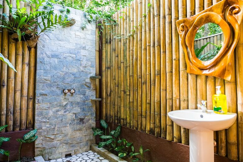 Hostal Fox & The Firefly Cottages