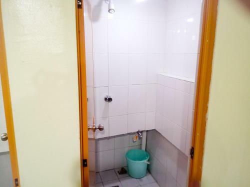 8hostel
