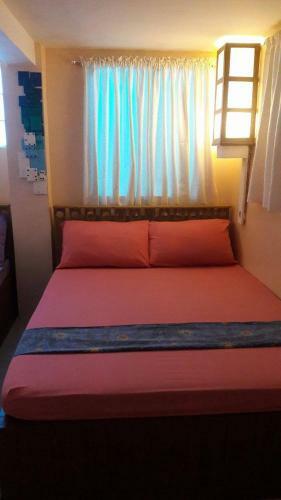 Hostal Gomez Guest House