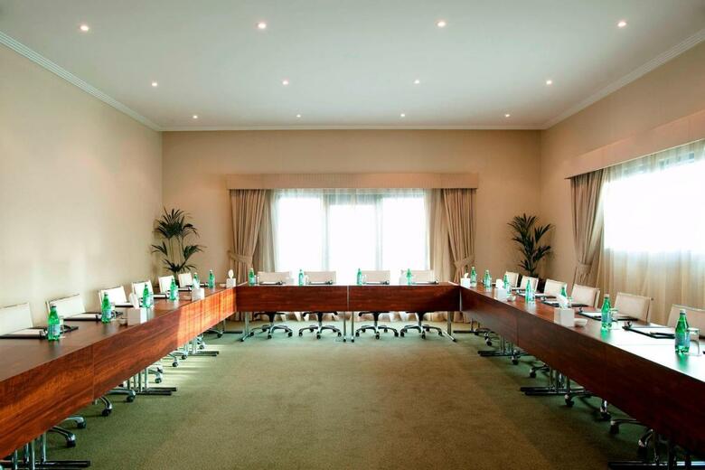 Hotel Le Meridien Al Aqah Beach Resort