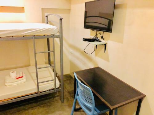 Posada Hometown Hotel - Lacson Bacolod