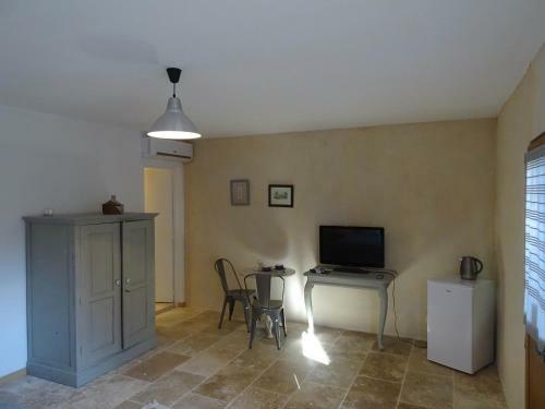 Bed & Breakfast Clos St Pierre De Fraisse