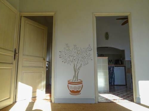 Bed & Breakfast Clos St Pierre De Fraisse