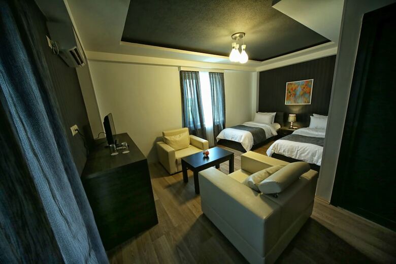 Continental Hotel