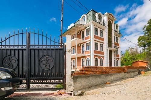 Sunny Hotel Batumi