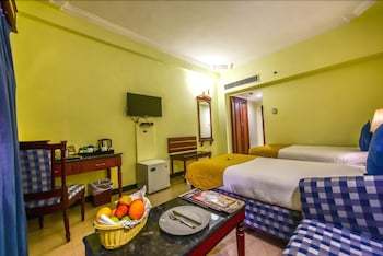 Hotel Ambica Empire