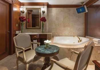 Hotel Imperial Palace