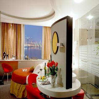 The Hotel Riviera