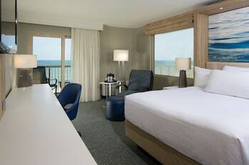 Hotel Crowne Plaza Melbourne Oceanfront