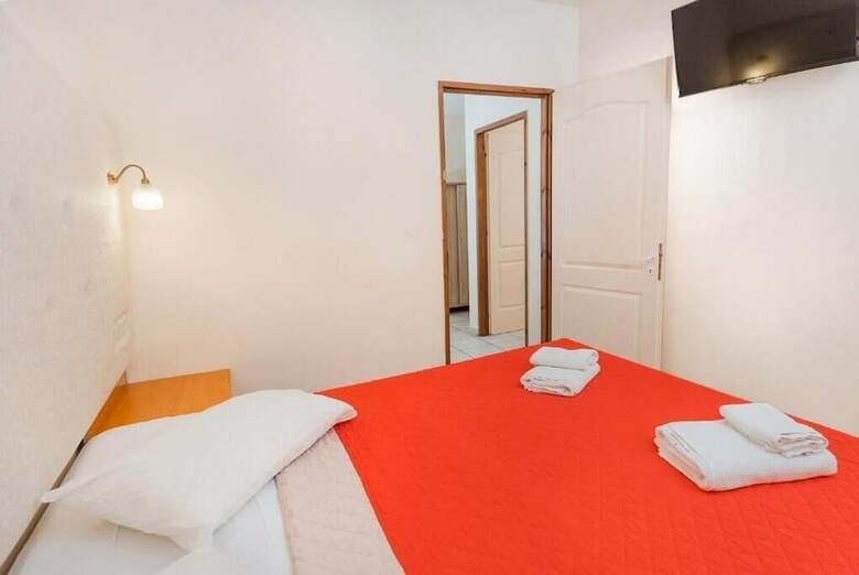 Hotel Eri Beach & Village