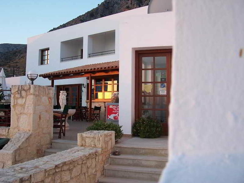 Hotel Amazones Village Suites