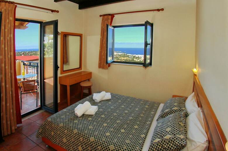 Hotel Amazones Village Suites