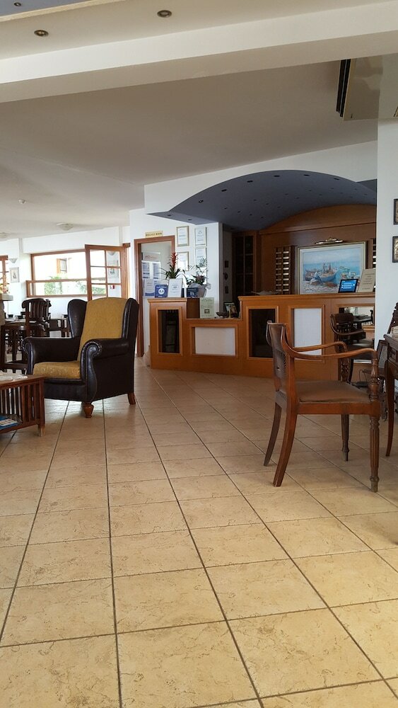 Hotel Amazones Village Suites