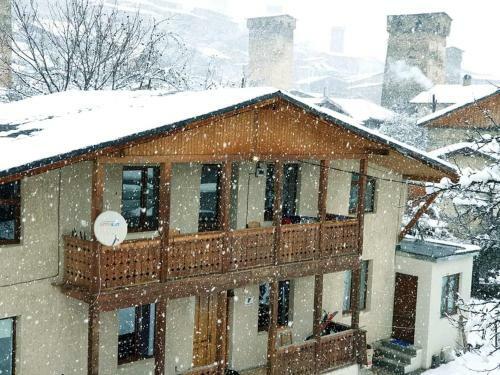Hostal Guesthouse Edelweiss