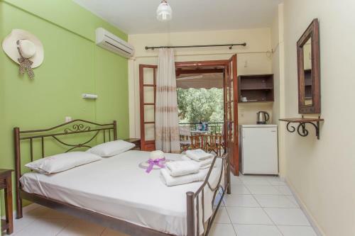Hostal Ionio Sea Poros Studios