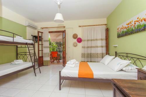Hostal Ionio Sea Poros Studios