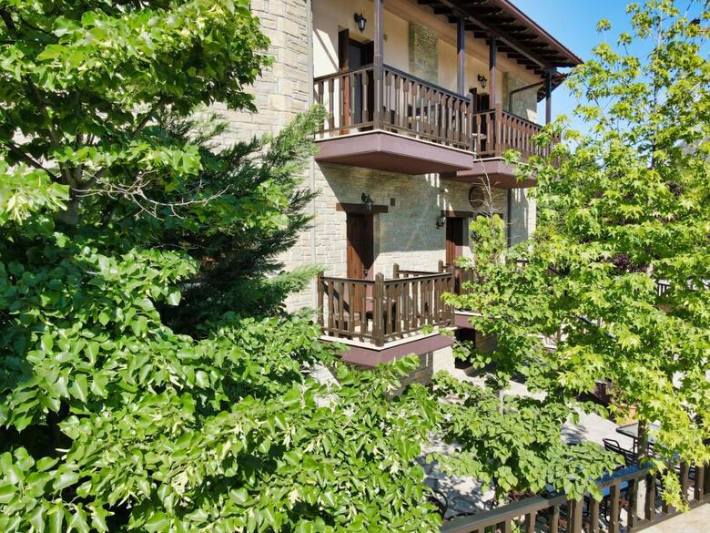 Hostal Iridanos
