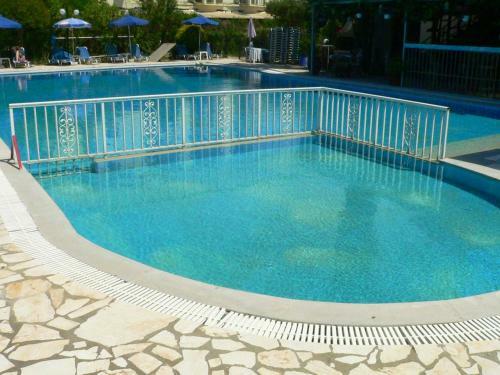 Alexandros Studios Apartments