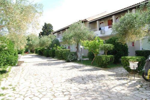 Alexandros Studios Apartments