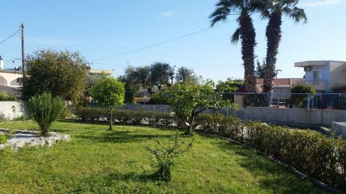 Yannis Apartments