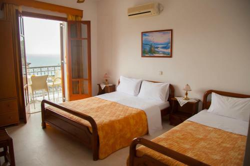 Hostal Avlonitis Rooms