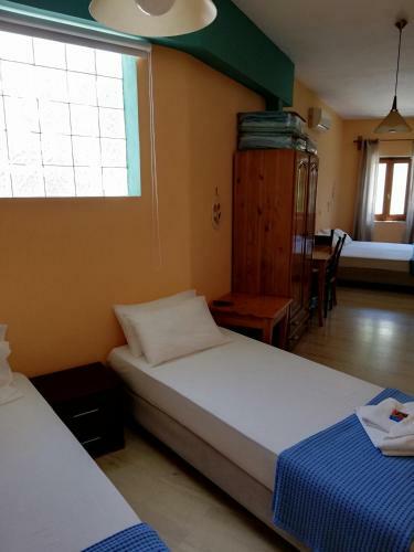 Hostal Imeros
