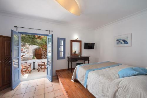 Aparthotel Meltemi Suites