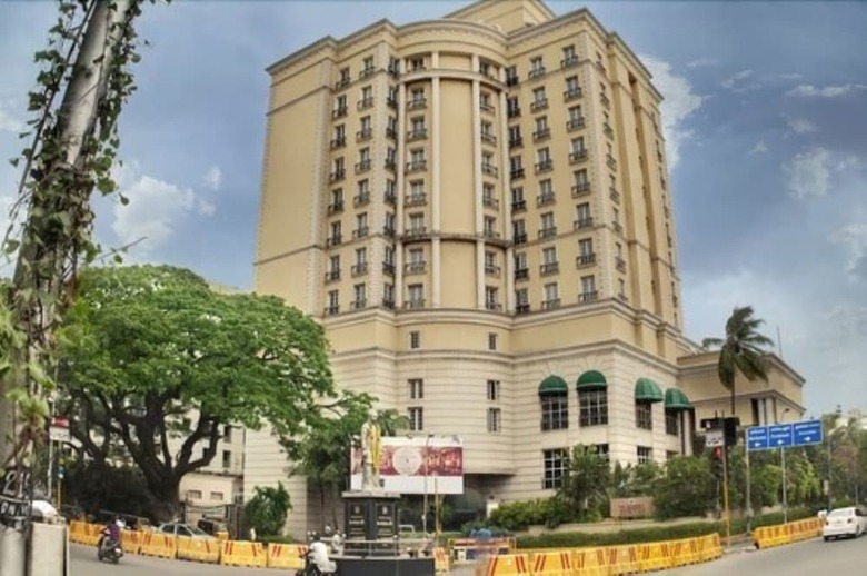 Hotel Residency Towers