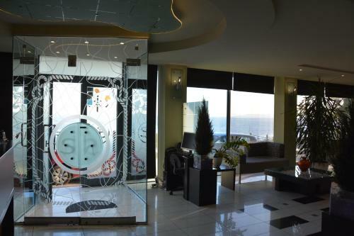 Scorpios Hotel