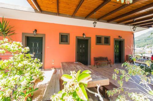 Apartamento Petros Penthouse & Studios