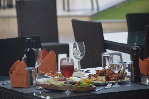 Hotel Starlit Suites