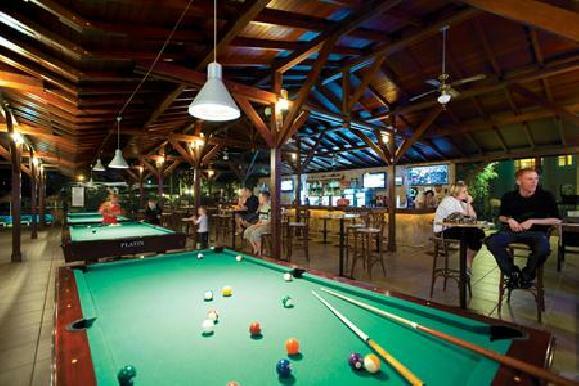 Julian Club Hotel