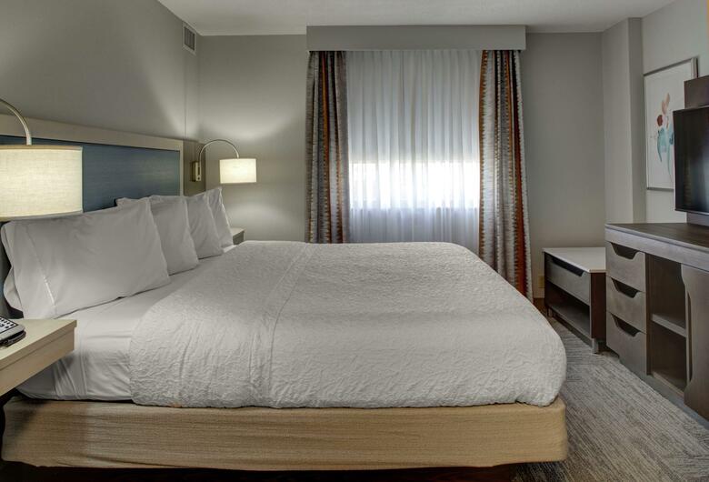 Hotel Hampton Inn & Suites Miami Airport South Blue