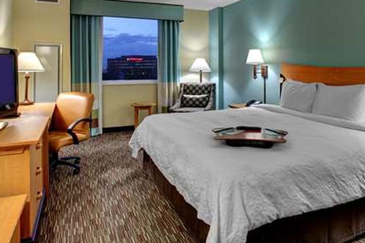 Hotel Hampton Inn & Suites Miami Airport South Blue