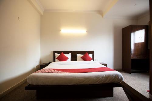 Hotel Devi Palace