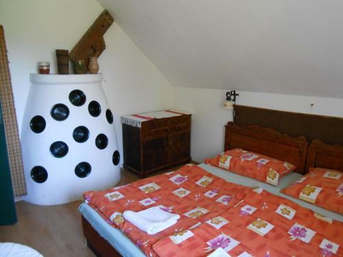 Hostal Velem�ri Vend�gh�z