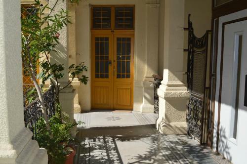 Hostal Synagogue Premium Central Residence