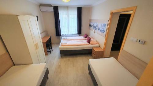 Csalog�ny Apartman