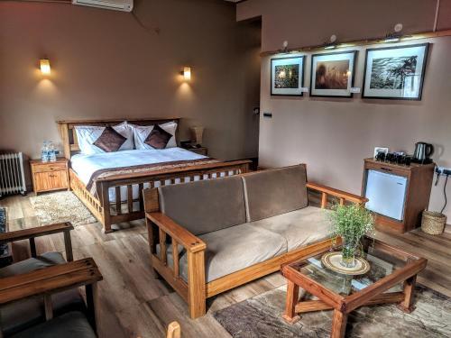 Hostal The Divine Hima