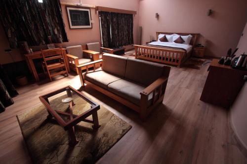 Hostal The Divine Hima