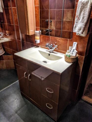 Hostal The Divine Hima