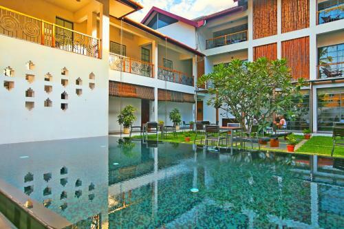 Hotel Eighth Bastion
