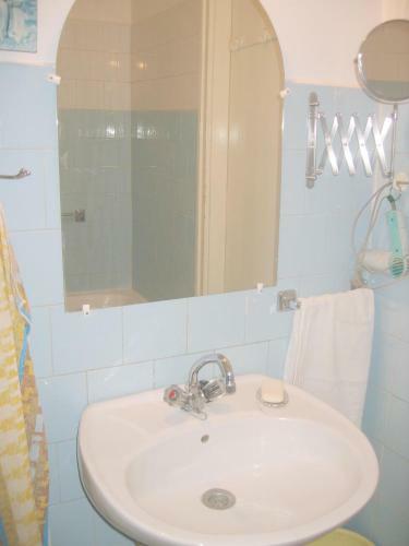 Premier Central Apartment