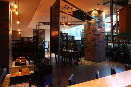 Radisson Blu Plaza Hotel Hyderabad Banjara Hills