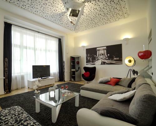 Pearl Apartments